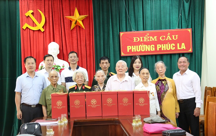 tang qua phuc la 6524 1.jpg